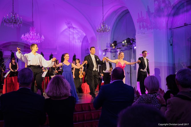 Evening at Schönbrunn Palace Vienna: 3-course Dinner and Concert - Starting near Schönbrunn Palace