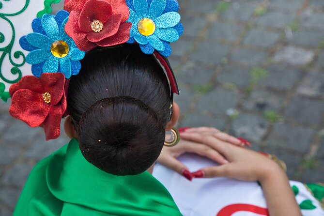 Fado: A Story of Thugs, Harlots and Poets - Private Walking Tour - Key points to know before booking