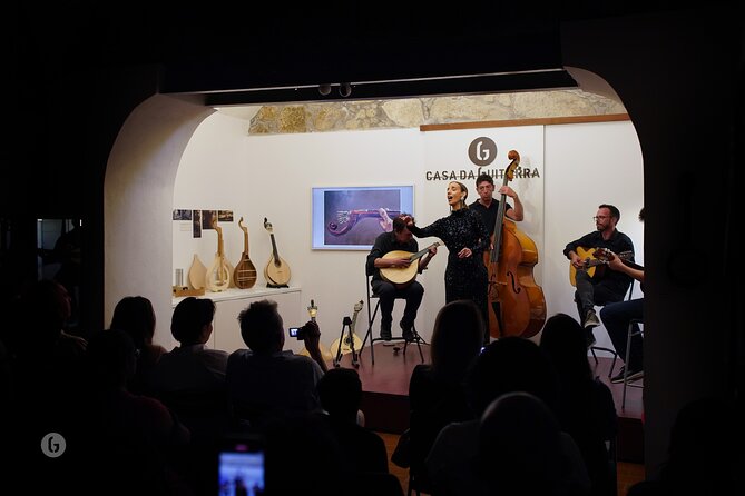 Fado by Casa da Guitarra - The Port tasting adds a small but useful local touch