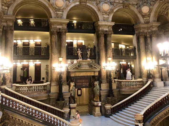Family-friendly treasure hunt at Opera Garnier - Why Palais Garnier works so well for a treasure hunt