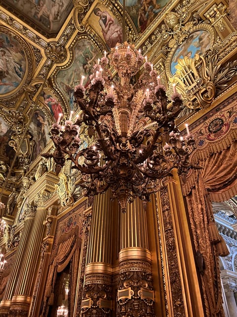 Family-friendly treasure hunt at Opera Garnier - How the private guide changes the experience
