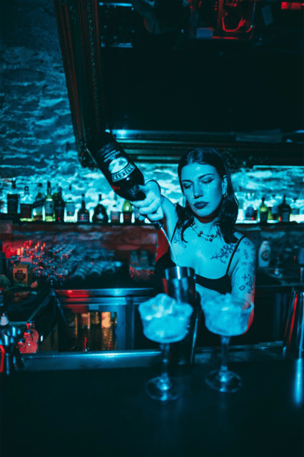 Friday Night Live Music in Old Town at Le Valmont - Service and the importance of confirming your booking