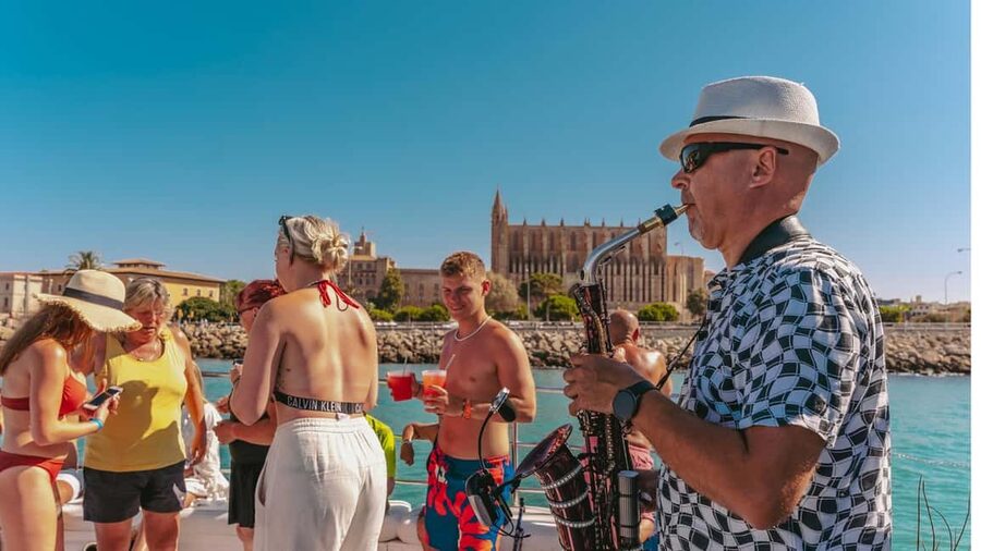 From Magaluf: Palma Bay Sightseeing Cruise with Live Music - Group size, comfort, and the right expectations