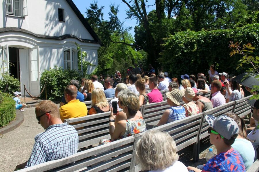 From Warsaw: Tour to Chopin's Birthplace - Żelazowa Wola - Entering the manor at Żelazowa Wola