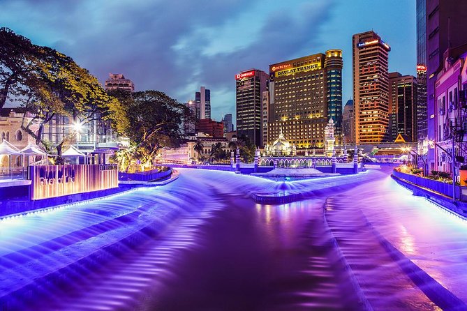 Glittering Night at Lake Symphony, River of Life & Saloma Bridge - What this Kuala Lumpur night tour is really designed to do