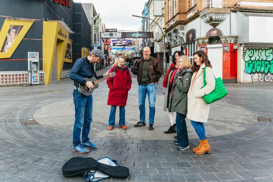 Hamburg: 2.5-Hour Beatles Music Tour - Neuer Pferdemarkt and the first stories