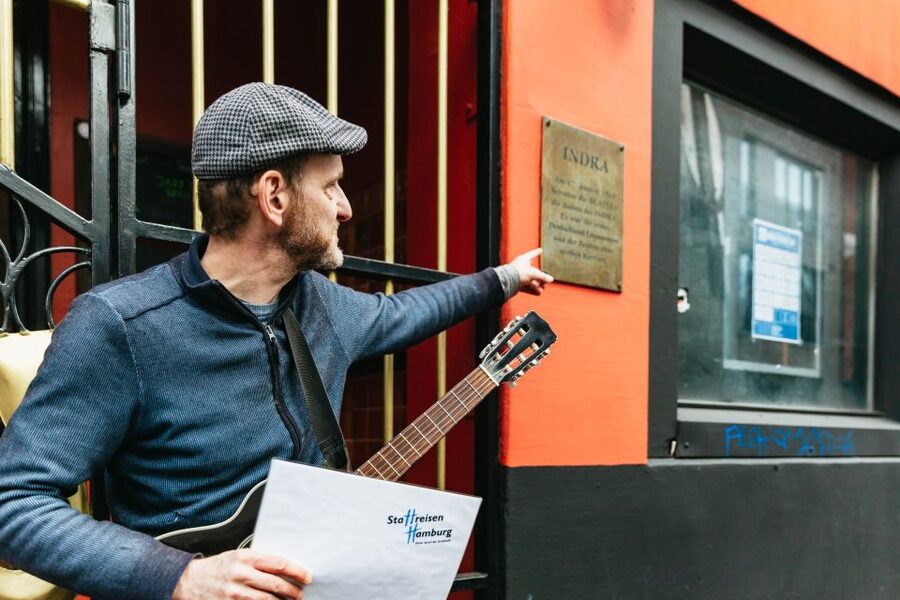 Hamburg: 2.5-Hour Beatles Music Tour - Finishing at Beatles-Platz