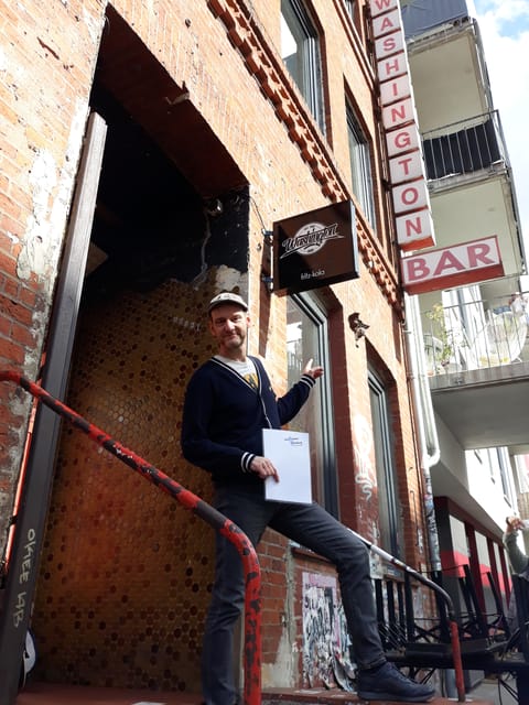 Hamburg: St. Pauli Walking Tour with Live Music - What the $28 price gets you