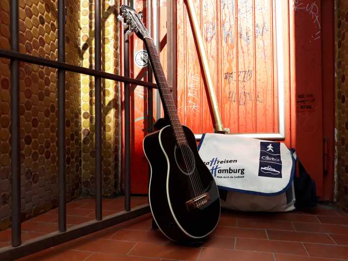 Hamburg: St. Pauli Walking Tour with Live Music - Park Fiction brings a different view
