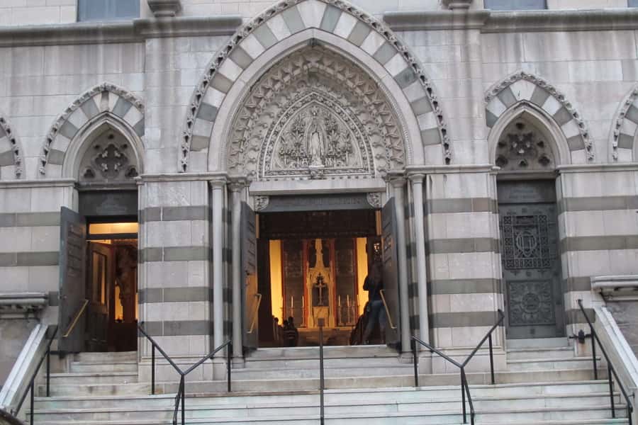 Harlem: Central Harlem Sunday Gospel with Locals - Who will get the most from this Harlem tour