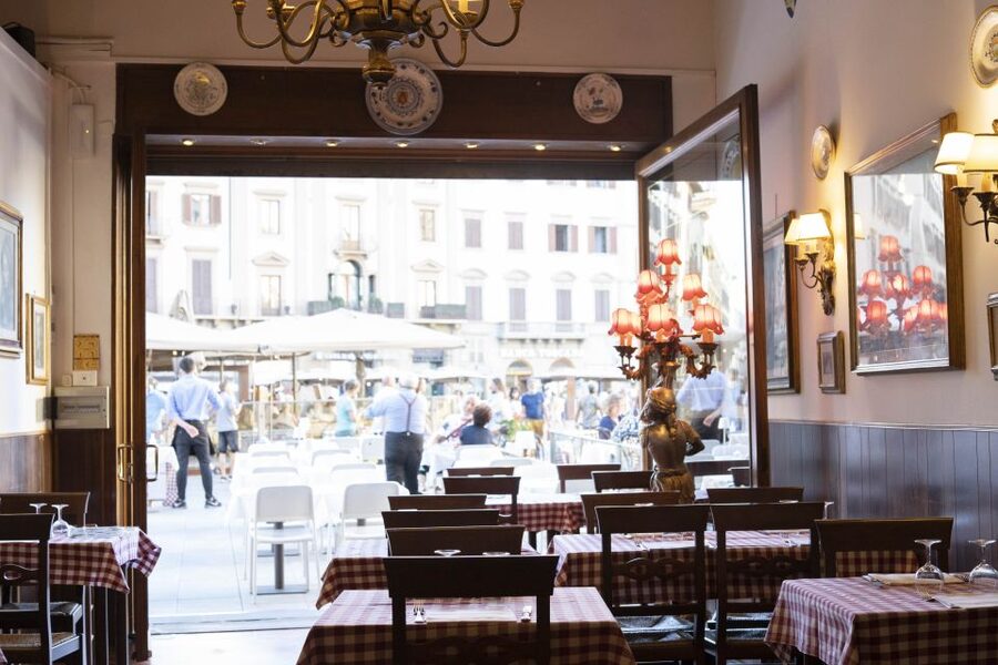 Heart of Florence: Dinner and Three Tenors Concert Ticket - Inside the historic venue