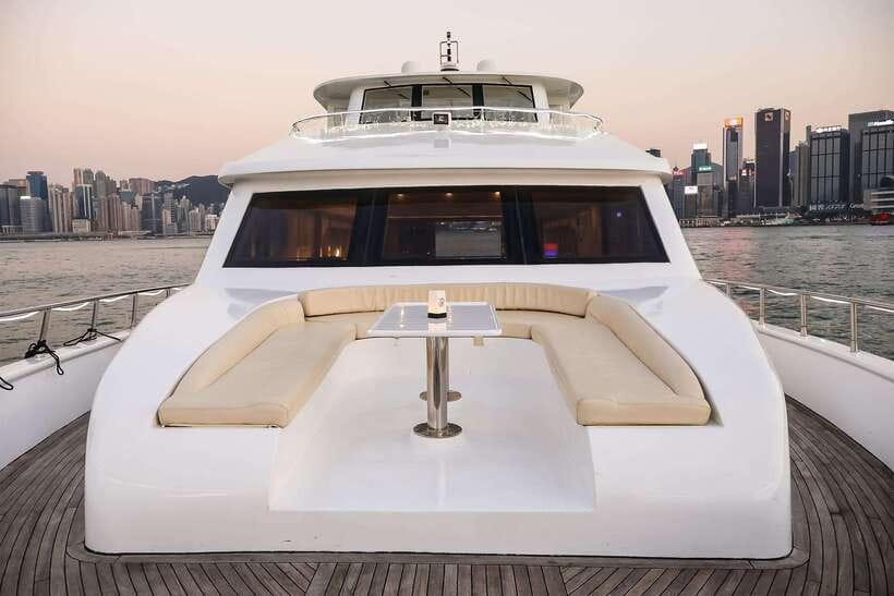 HK: Victoria Harbor Tour & Symphony of Lights (Free Drinks) - The 45-minute route through Victoria Harbour