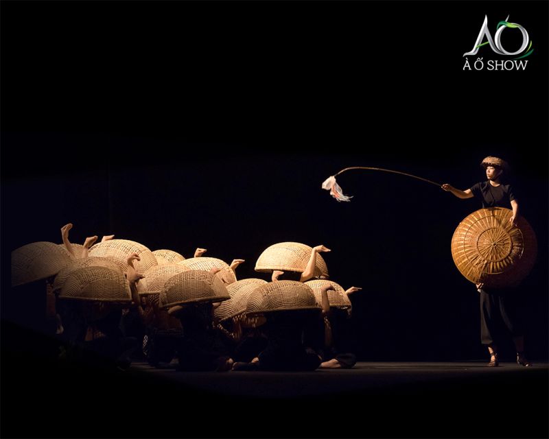 Ho Chi Minh: A O Show Bamboo Circus at Saigon Opera House - The historic theater changes the experience