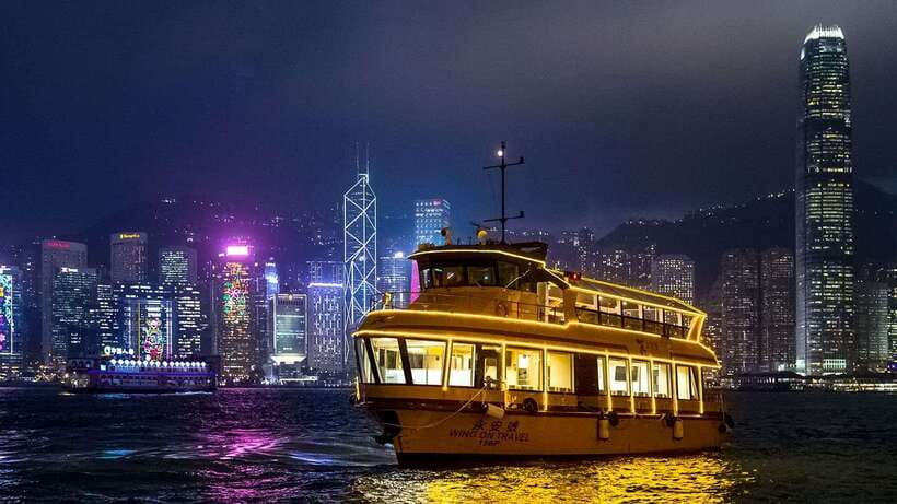 Hong Kong: Victoria Harbor Symphony Unlimited Drink Cruise - Choosing between the regular cruise and the Symphony of Lights