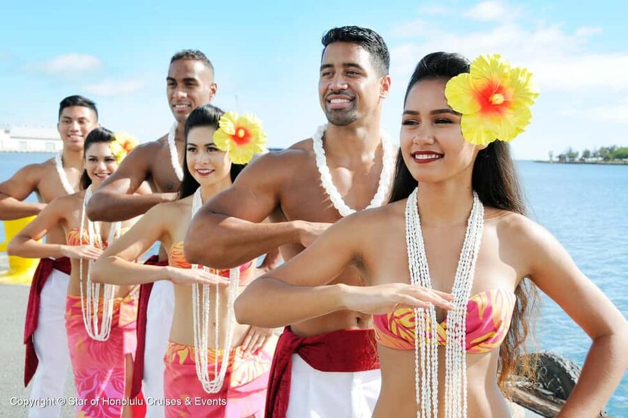Honolulu: Nova Five Star Sunset Dinner Cruise with Live Jazz - Setting sail from Aloha Tower at 5:30 PM
