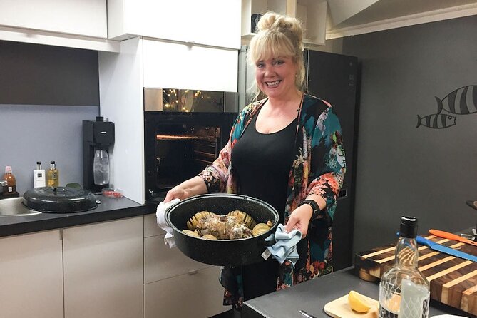 Icelandic Cooking Class in Downtown Reykjavik with Musical Hosts - A home kitchen instead of a standard food tour