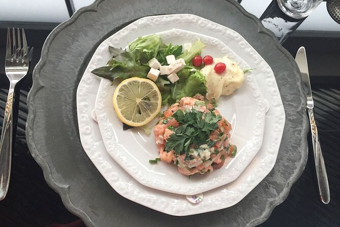 Icelandic Cooking Class in Downtown Reykjavik with Musical Hosts - Dietary needs and seasonal menus