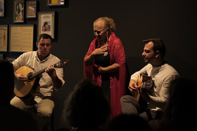 Ideal Clube de Fado - Finding the club and getting settled