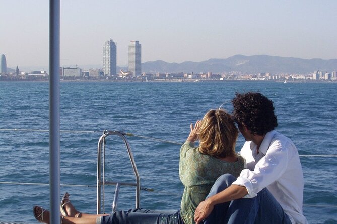 Jazz and Chill Out Sailing in Barcelona - The bar, drinks, and what your ticket covers