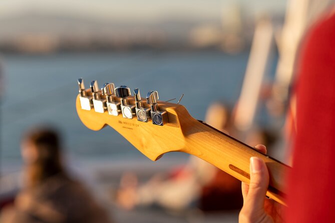 Jazz and Chill Out Sailing in Barcelona - Afternoon light, sunset timing, and the best use of the schedule