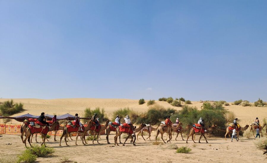 Jeep & Camel Ride, Musical Evening in The Desert Luxury Camp - A seven-hour desert evening from Jaisalmer