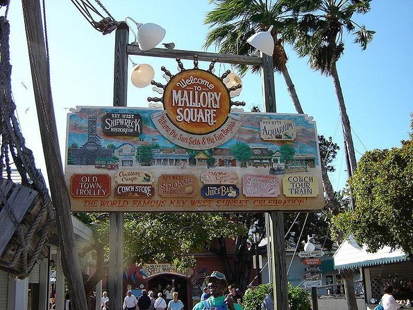 Key West Sunset Sail with Open Bar, Live Music and Hors D'oeuvres - The open bar and what it means for value