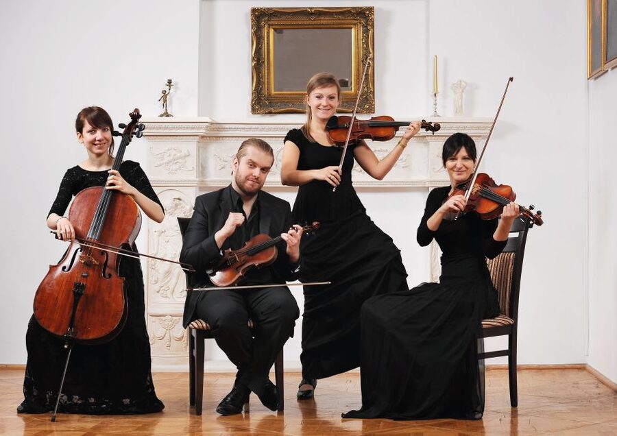 Krakow: Christmas Music Concert With Wine - What the one-hour programme feels like