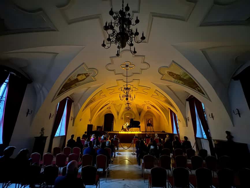 Krakow: Frédéric Chopin Classical Music Candlelight Concert - A realistic look at the atmosphere