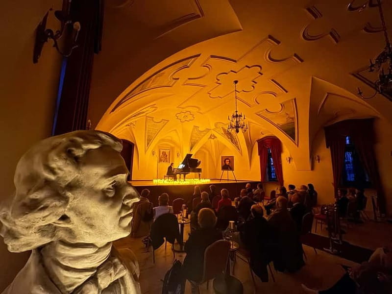 Krakow: Piano Trio Chopin & Friends Concert VIP with Wine - Why the short format works in Krakow