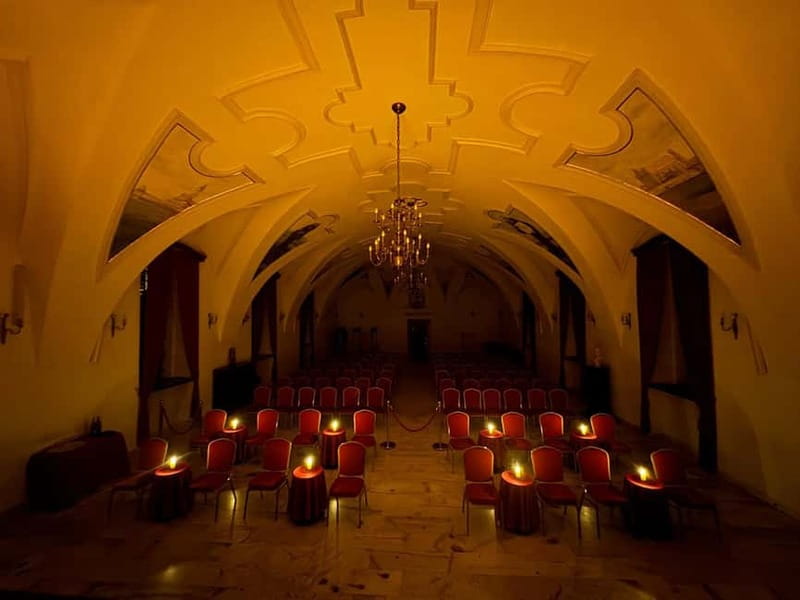 Krakow: Piano Trio Chopin & Friends Concert VIP with Wine - The musicians and the feel of the performance