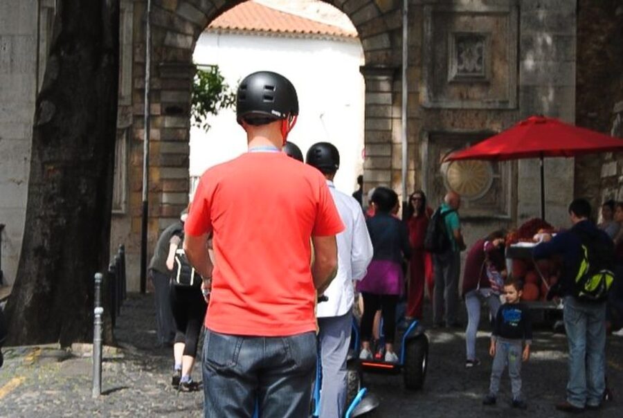 Lisbon: 2 Hour Private Segway Streets of Fado - Mouraria and the first uphill challenge