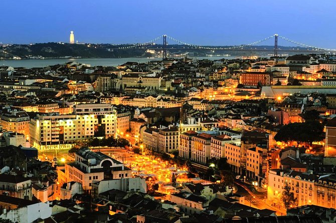 Lisbon: Authentic Fado Show, Dinner and Night Tour - Dinner: generous inclusions, uneven timing
