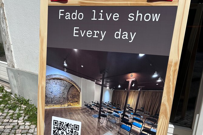 Lisbon: Authentic Live Fado Show in Alfama With Port Wine - Planning your Alfama evening