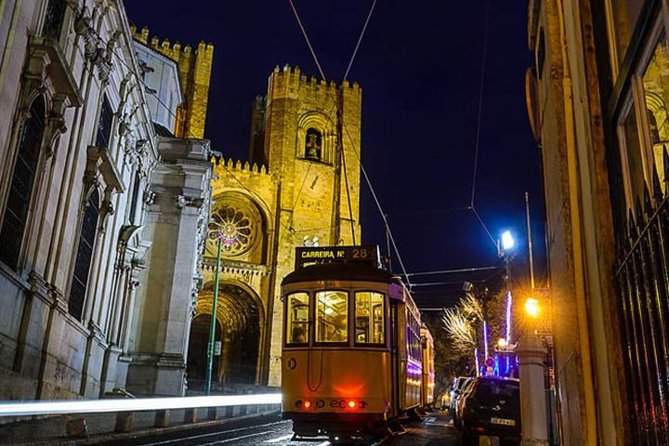Lisbon By Night with Dinner and Fado Show Included - Pickup details you should handle early
