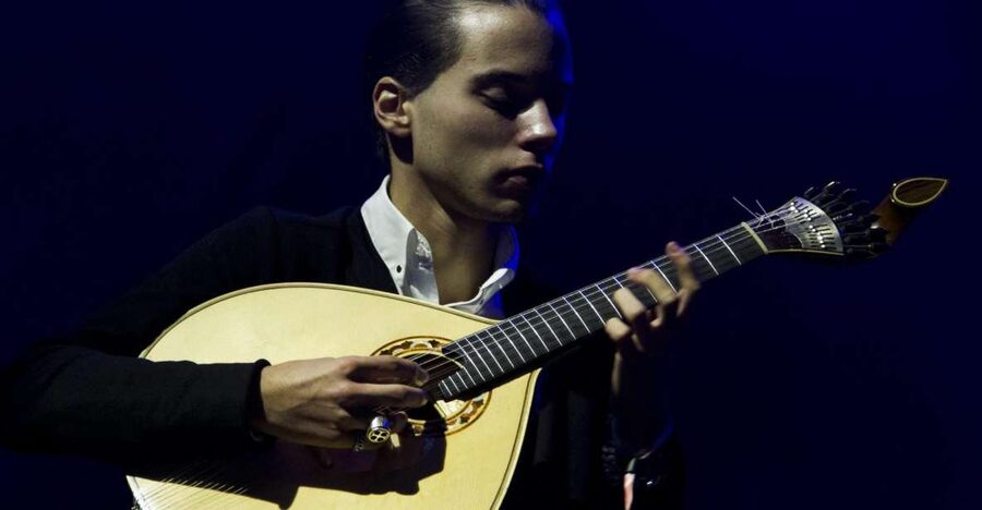 Lisbon: Evening City Tour with Dinner and Live Fado Show - Who will get the most from this evening?