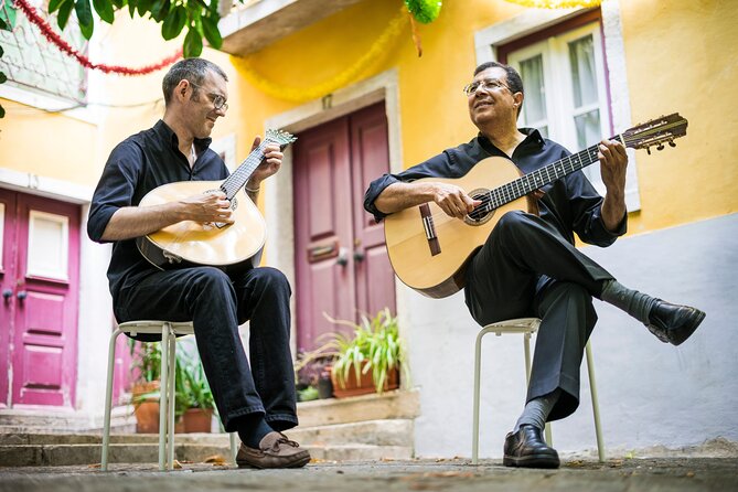 Lisbon Fado Dinner Show and Panoramic Night Tour - The 7 p.m. pickup and private driving