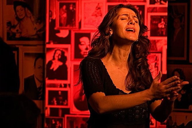 Lisbon Fado Experience: Walking Tour, Dinner and Live Music Show - Why this evening works better than a stand-alone Fado show
