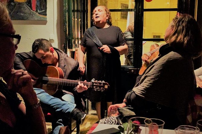 Lisbon Fado Experience: Walking Tour, Dinner and Live Music Show - What guides such as Miguel and Rodrigo add