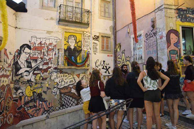 Lisbon Fado Experience: Walking Tour, Dinner and Live Music Show - Walking through Mouraria and Alfama