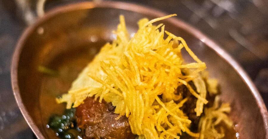 Lisbon: Fado & Food Tour with Live Show & Traditional Dinner - Food restrictions and accessibility