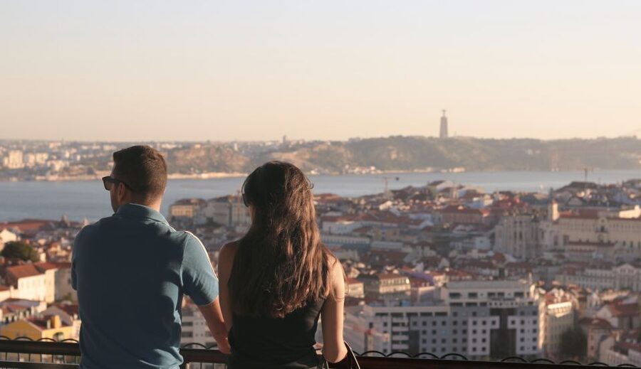 Lisbon: Fado Vadio Tour with Portuguese Tapas - The guide can make or break the evening