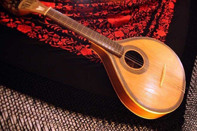 Lisbon Guided Tour with Live Fado Show and Traditional Dinner - A traditional meal with live Fado