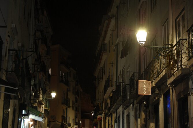 Lisbon Guided Tour with Live Fado Show and Traditional Dinner - FAQ