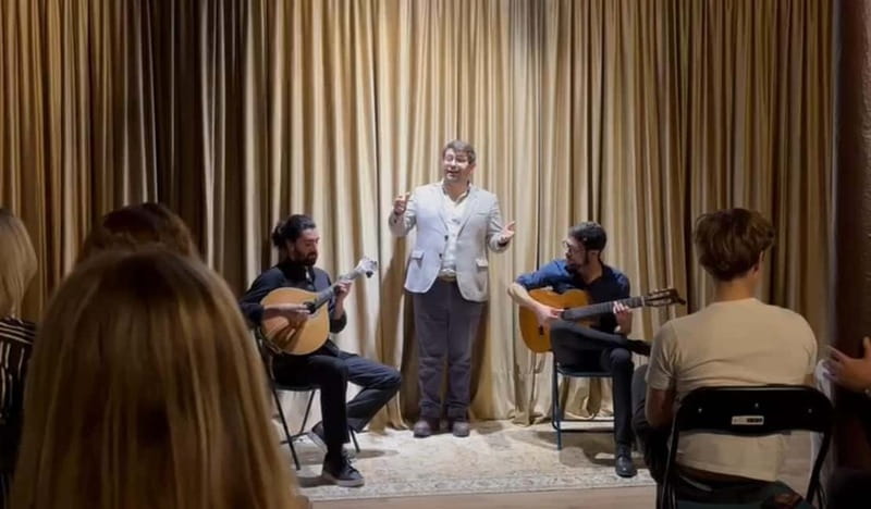 Lisbon: Live Fado Show in Historic Alfama with Port Wine - Things I would keep in mind