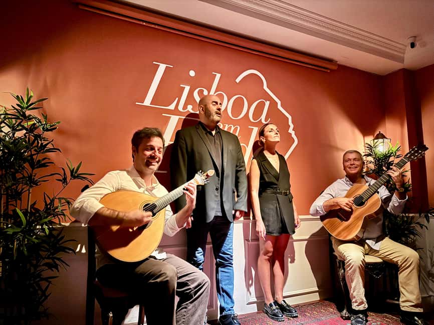 Lisbon: Live Fado Show with Port Wine at Lisboa em Fado - Finding Lisboa em Fado in Baixa Chiado