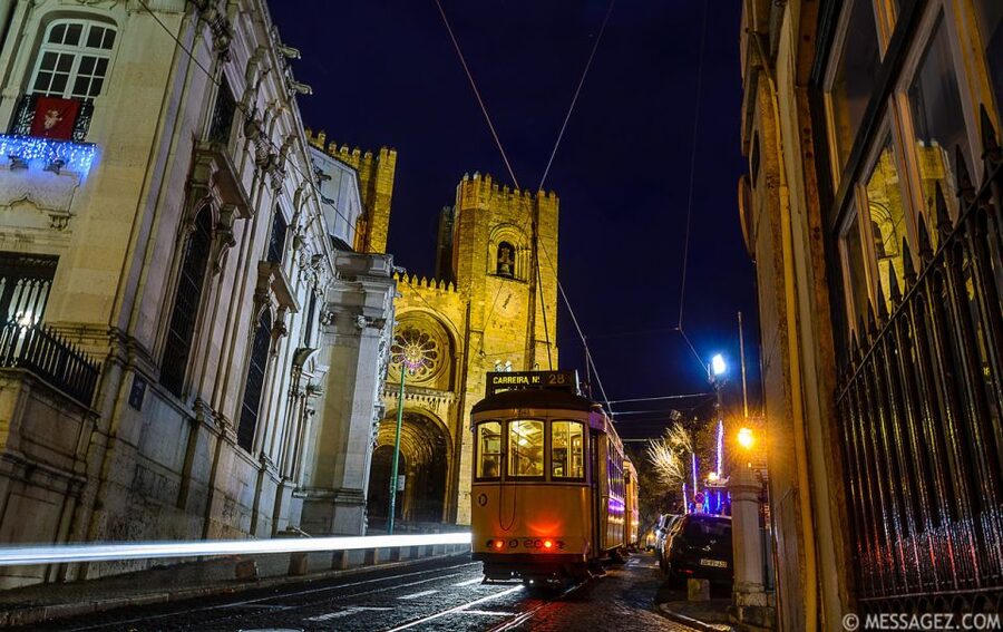 Lisbon: Luxury Fado Tour with Dinner included - The final viewpoint gives the evening a clear finish
