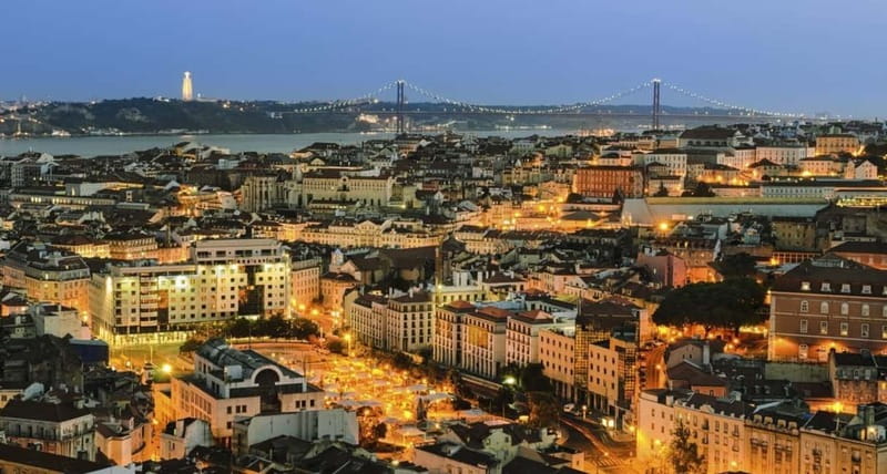 Lisbon: Private Night Tour with Fado Dinner Show - Our Lady of the Mount and the 360-degree view