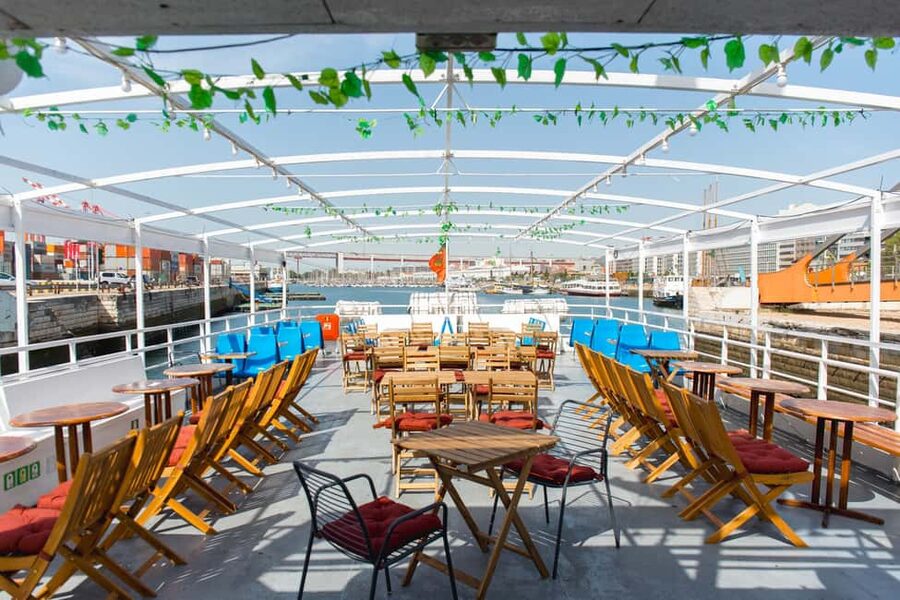 Lisbon: Tagus River Dinner Cruise with Fado Show - Why Fado makes this more than a sightseeing boat