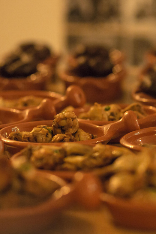 Lisbon: Tapas & Drinks with Fado Live Performance - How the three-hour evening unfolds