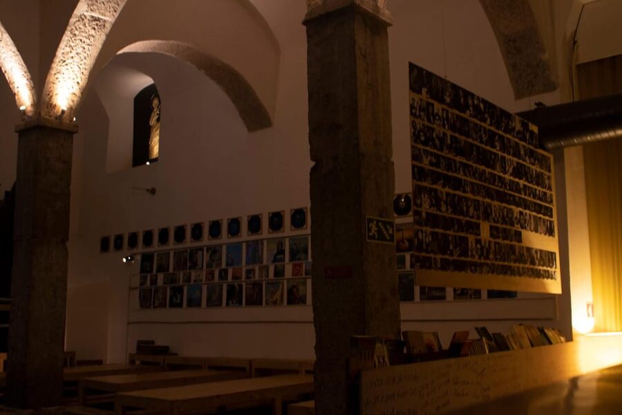 Lisbon: Tapas & Drinks with Fado Live Performance - Why the setting changes the music